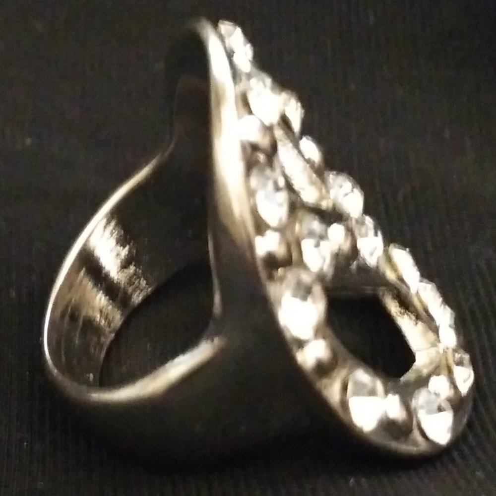 Beautiful Peace Sign Rhinestones Silver Ring - Picture 4 of 7